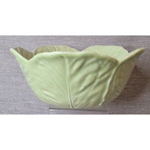 Williams Sonoma Cabbage Salad Bowl 10 1/2" x 5" RARE Light Green 2011 Bordallo